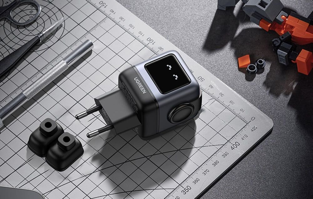 UGREEN 25685B - Uno Charger 65W (Black)