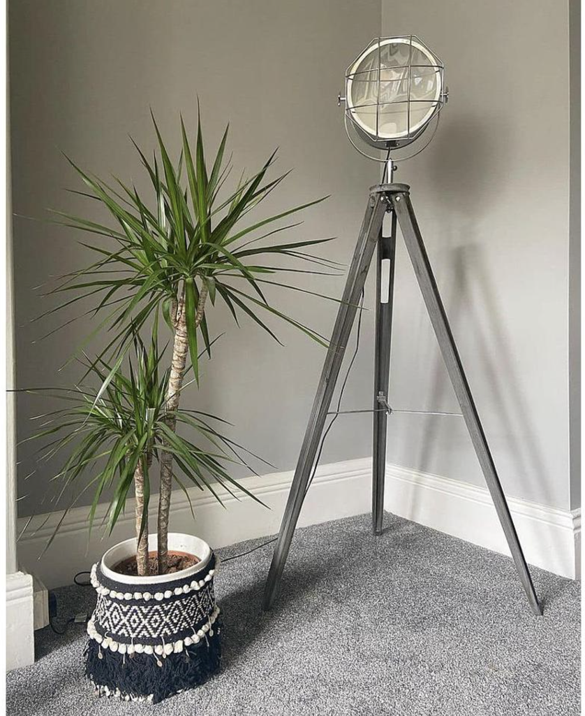 Large size wooden decor stands