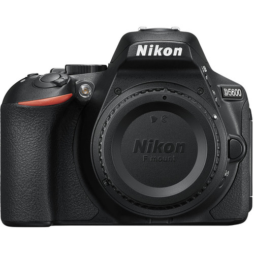 (كاميرا فقط) Nikon D5600