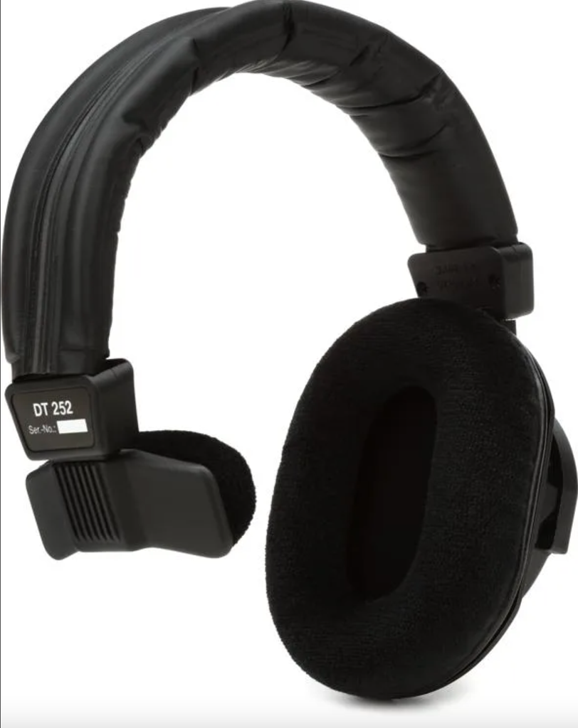 Single ear best sale studio headphones